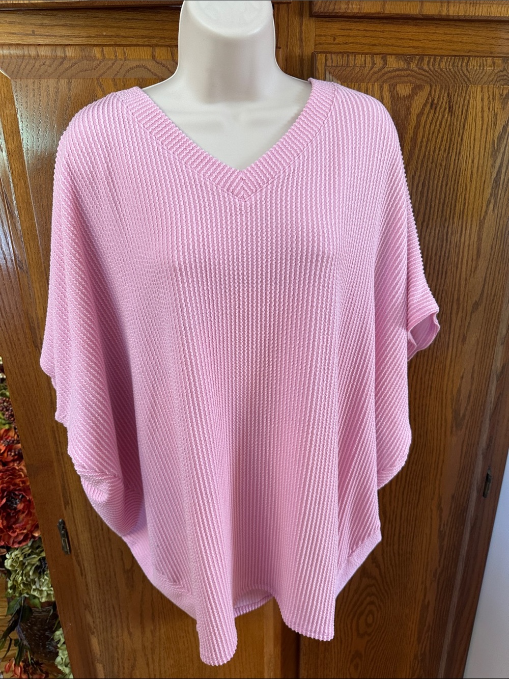 Zenana Outfitters Pink V-Neck Women's Sweater Poncho